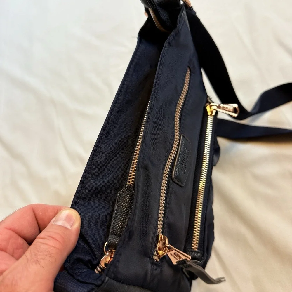 Aimee Kestenberg Women's Messenger Bag Dark Blue‎ Nylon Crossbody Bag EUC